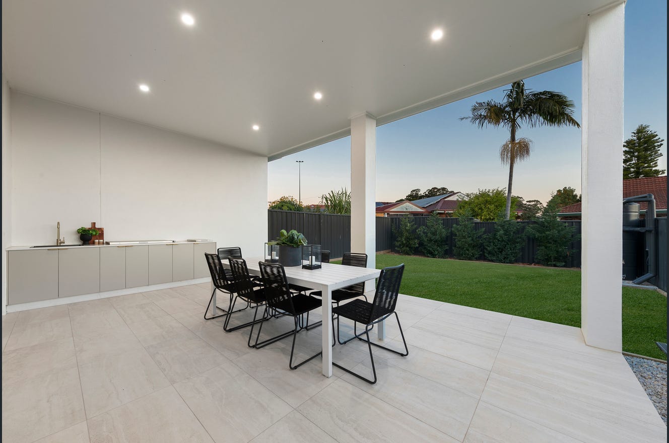 16A Fitzpatrick Crescent, Casula, Casula - Thumbnail 8