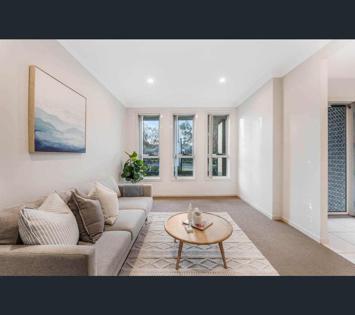 70 Civic Way, Oran Park, Oran Park - Thumbnail 4