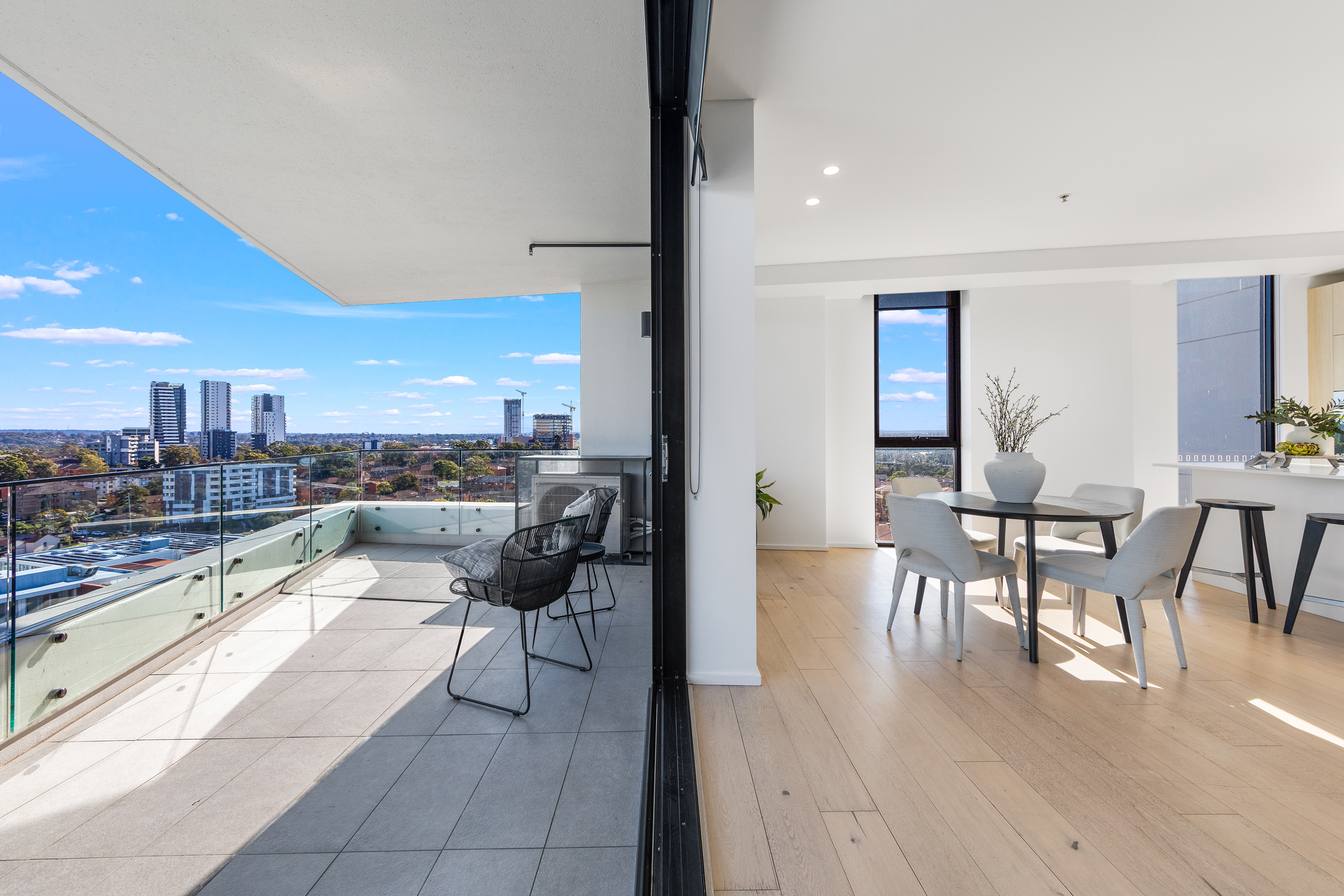 1407/6a Atkinson Street, Liverpool 2170, Liverpool - Thumbnail 2