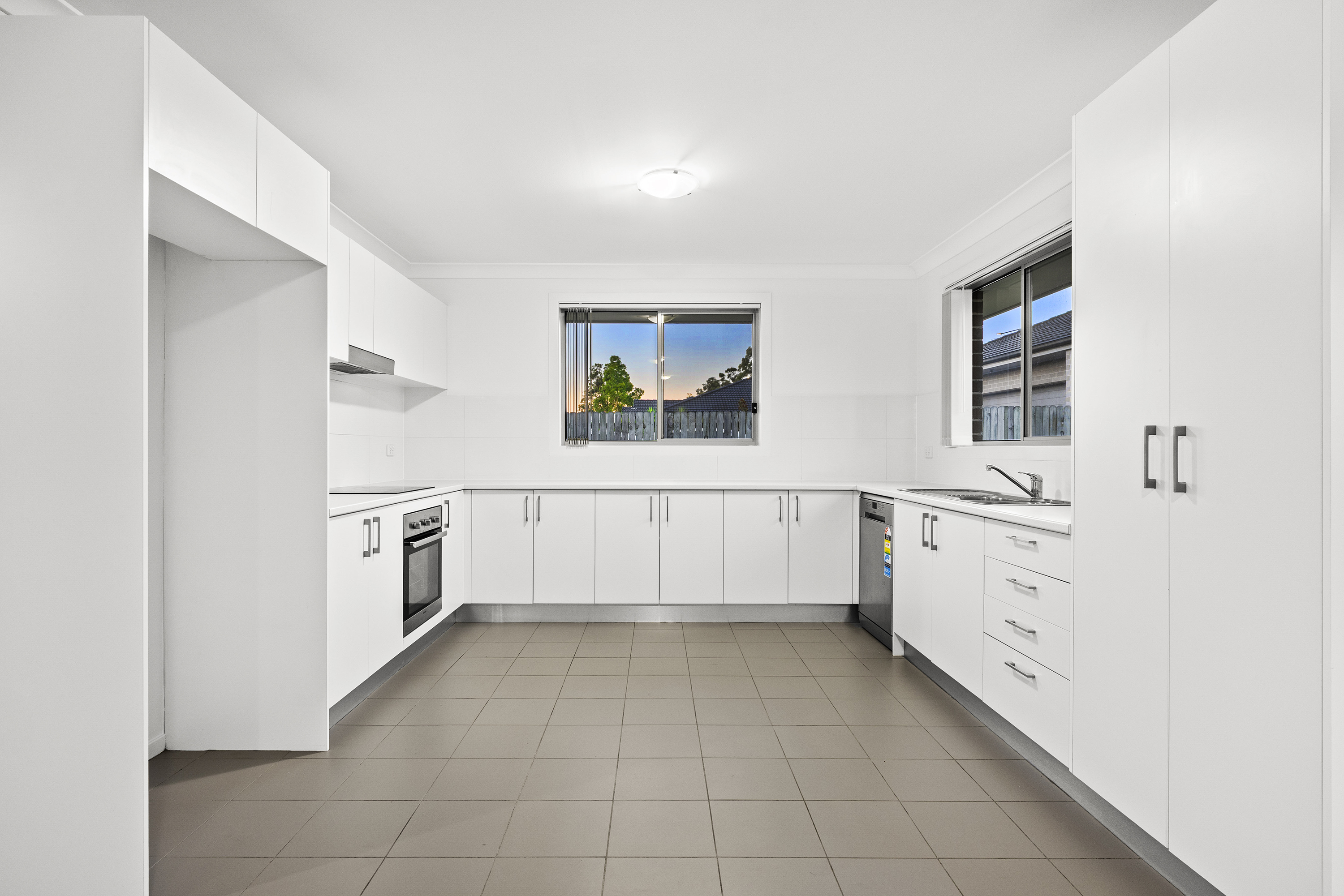 9 Pom Pom Place, Edmondson Park, NSW 2174, Edmondson Park - Thumbnail 4