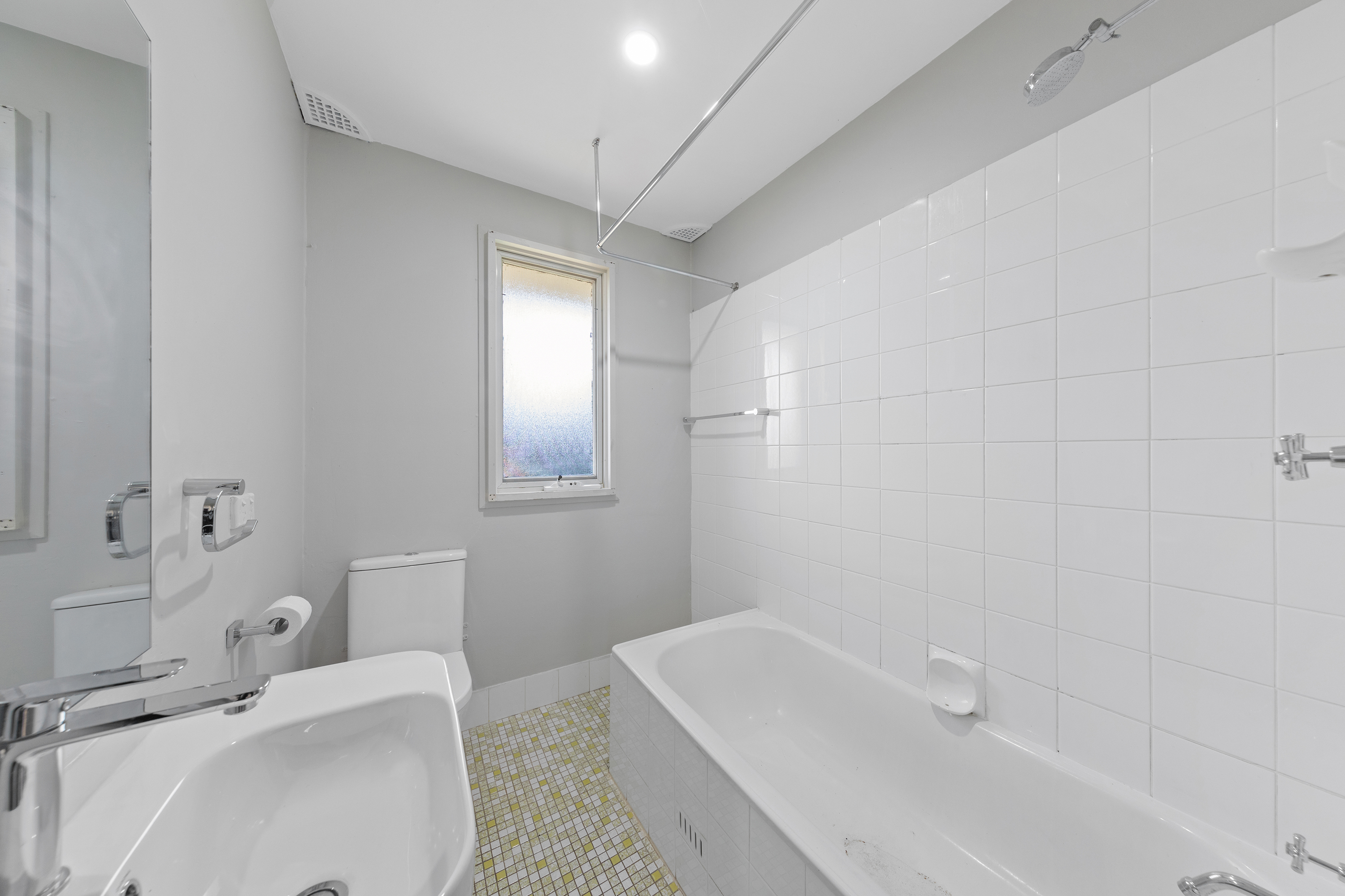 13 ROWLEY PLACE, AIRDS, NSW 2560, Airds - Thumbnail 7