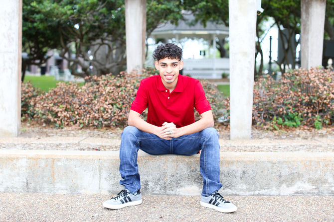 VICTORIA WEST H.S. SENIOR | MYCHAL