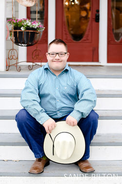 Senior/Graduation Photo Session