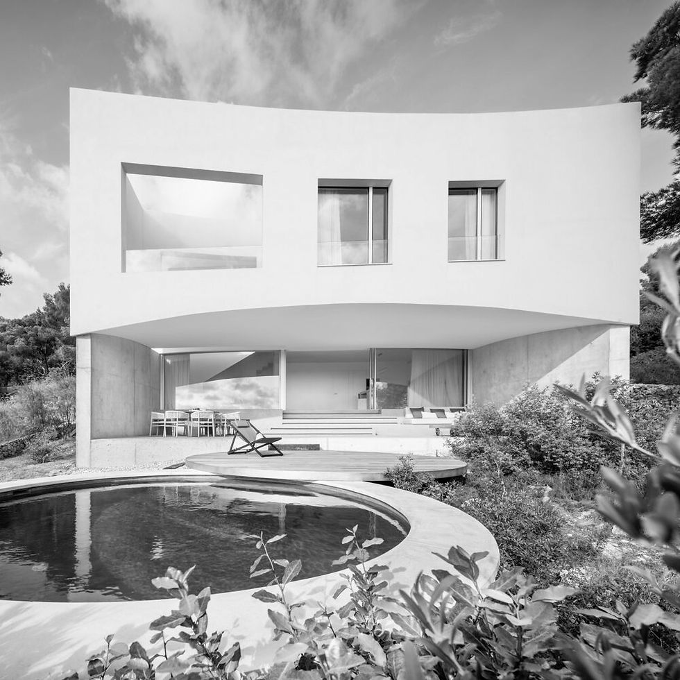 Curved House