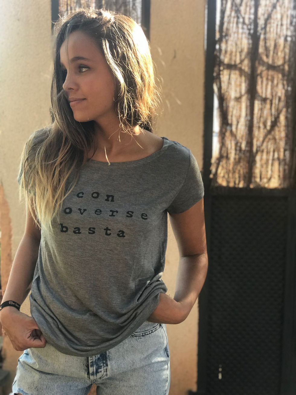 Miniatura: Camiseta con moverse basta