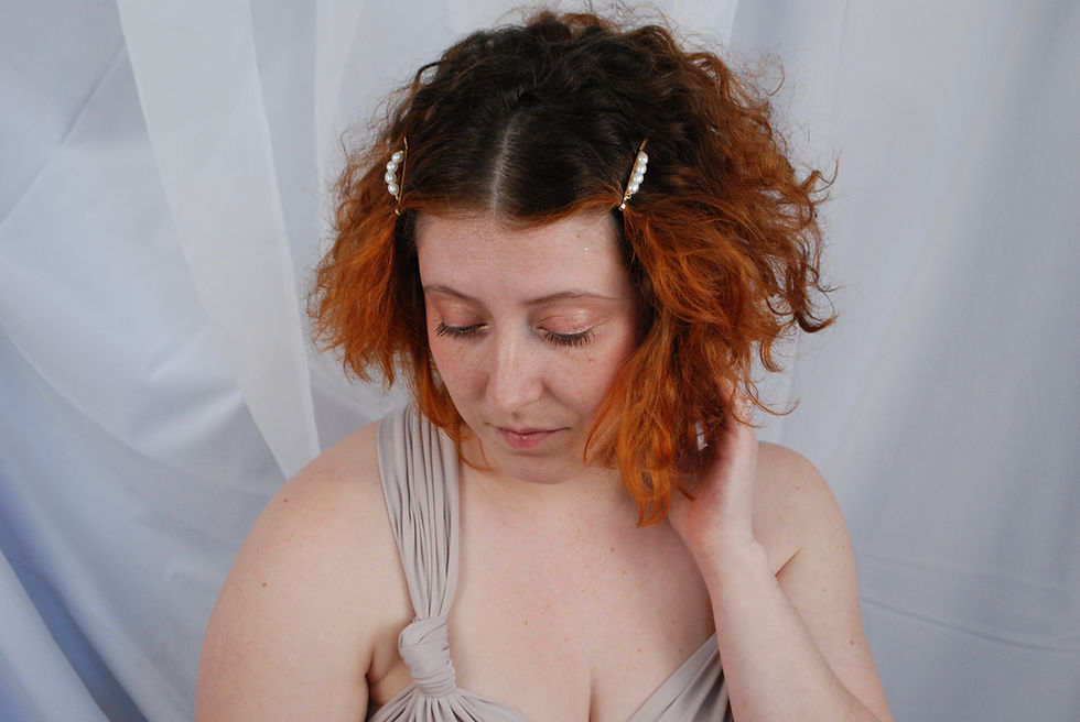 Thumbnail: Pearl Hairpins