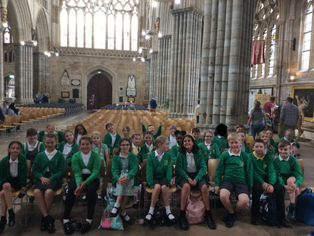 Year 4 & 5 Exeter Cathedral Performance