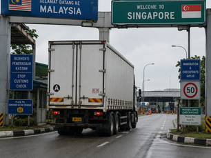Shipping From Johor Bahru to Singapore: SME Guide