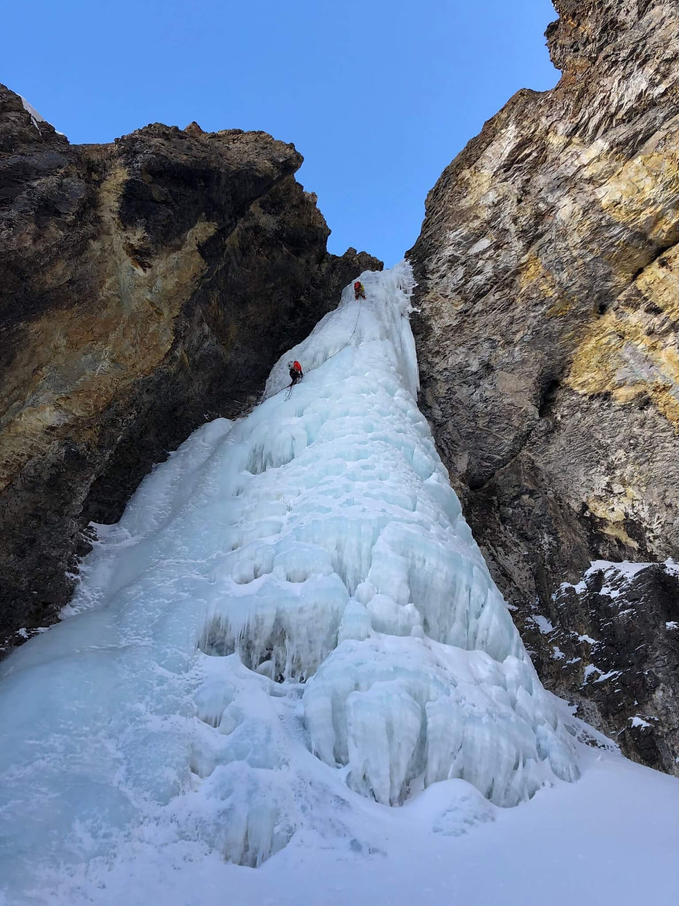 Multipitch ice climbing