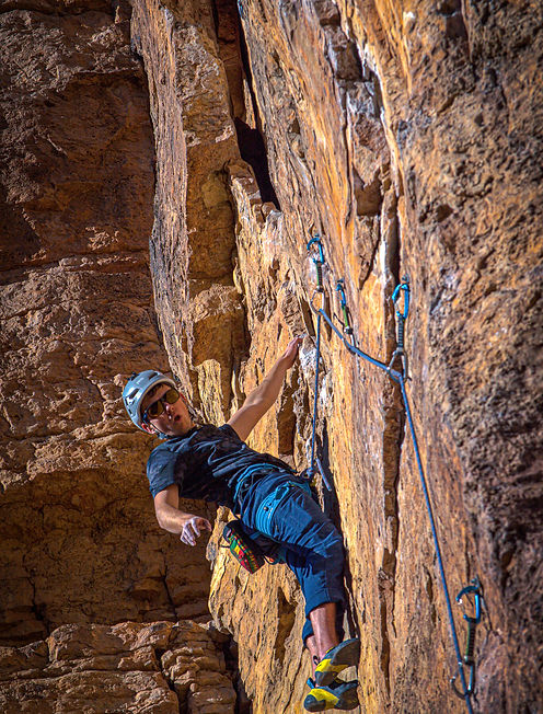 Climbing 1.jpg