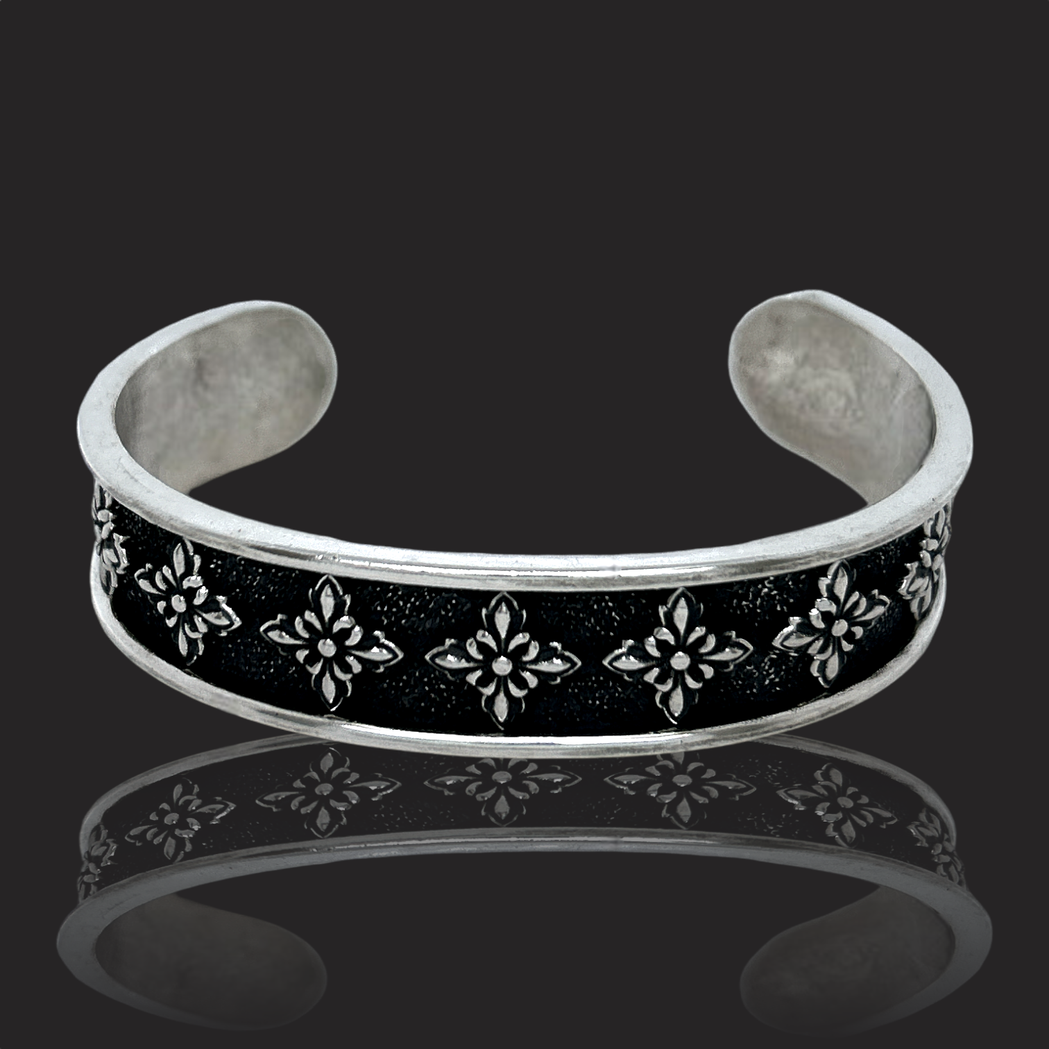 Bracciale Rigido Croce Nera