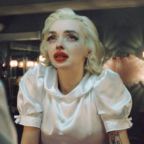 Glüme & Rufus Wainwright - Main Character