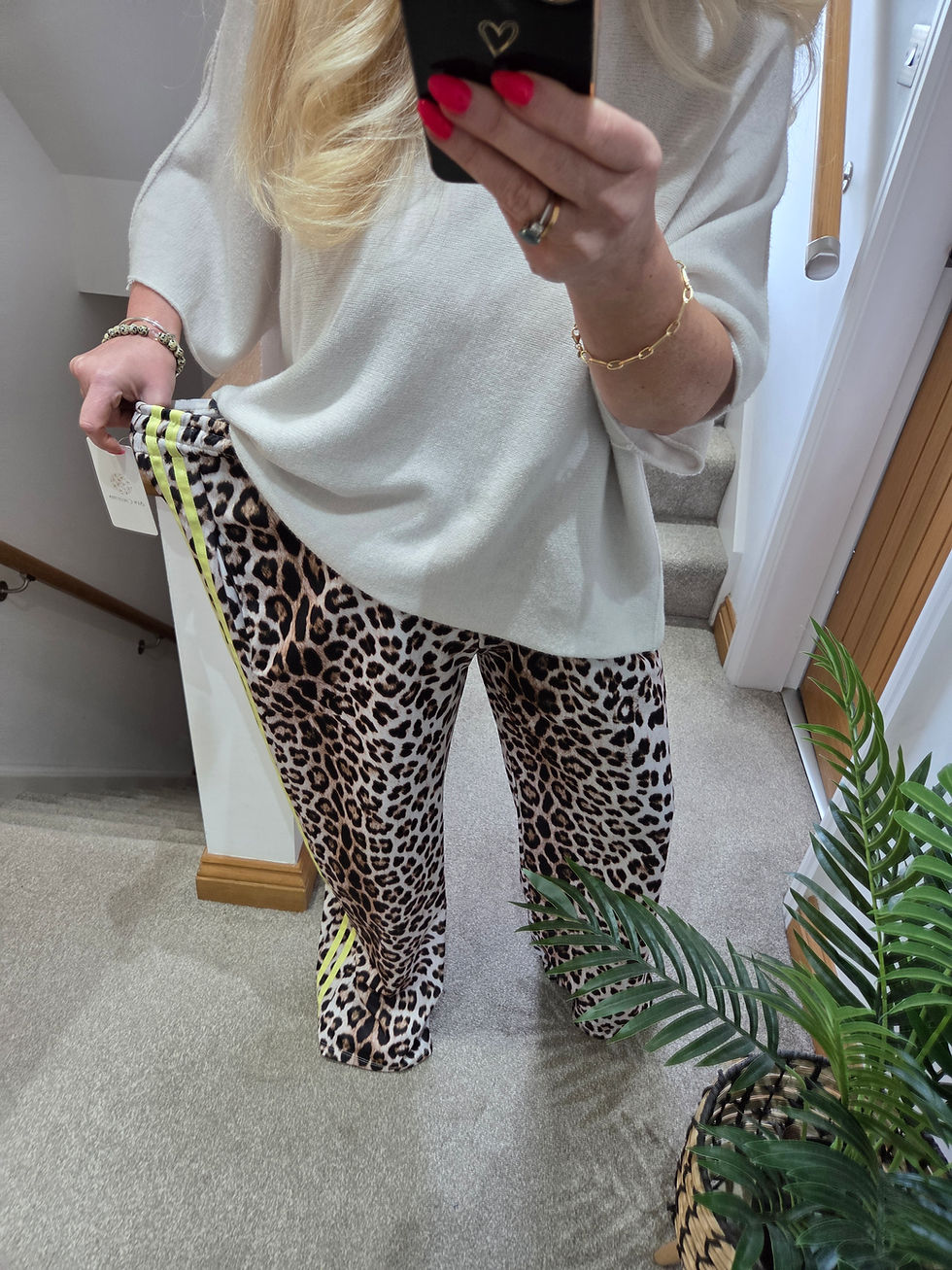 Thumbnail: The Leopard Wide Leg Joggers  - 14 to 18 - SALE NO RETURN 