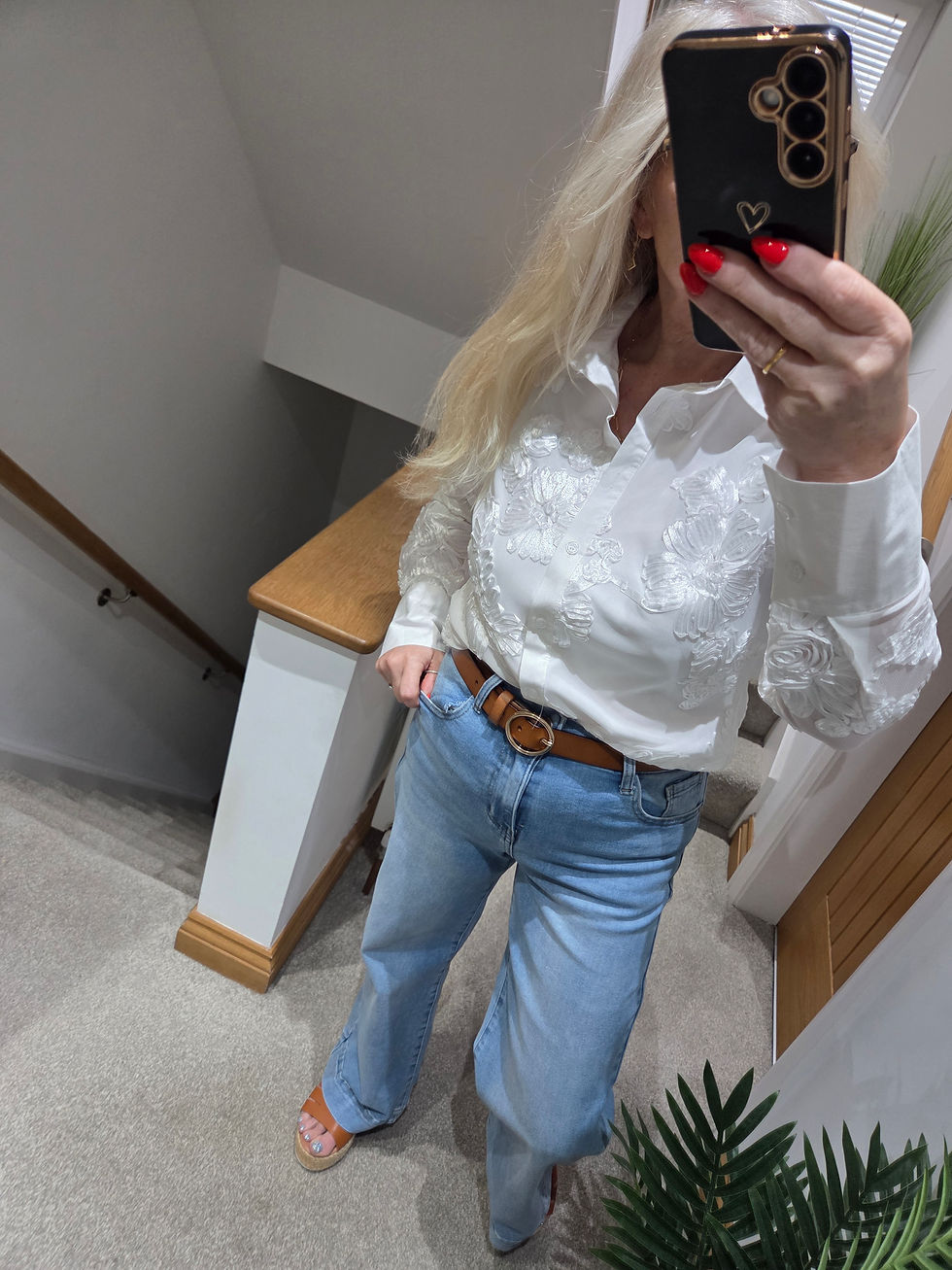 Thumbnail: The Floral Ribbon Shirts - SALE NO RETURN 