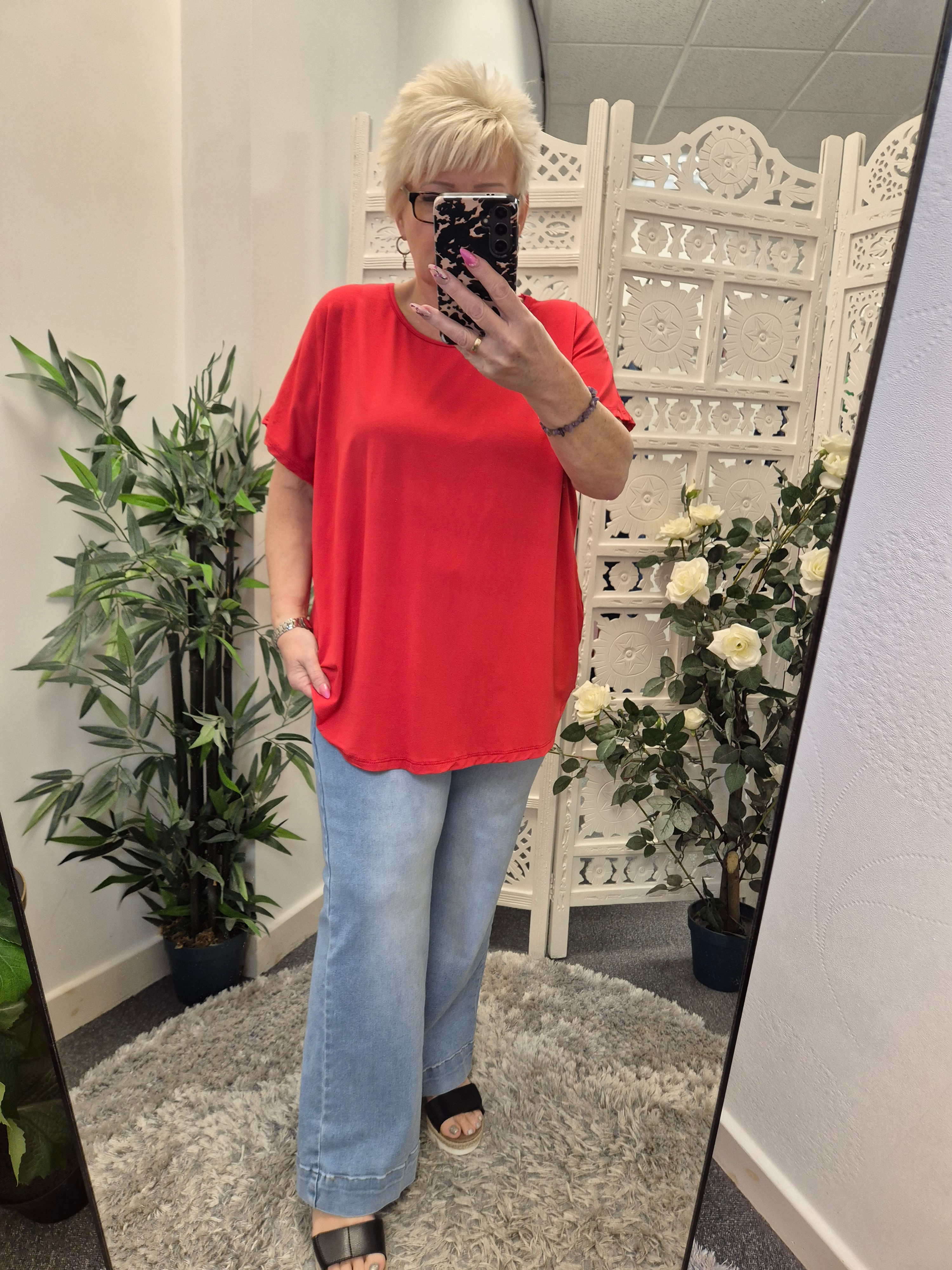 The Silvia Slouch Tee - 16 to 22