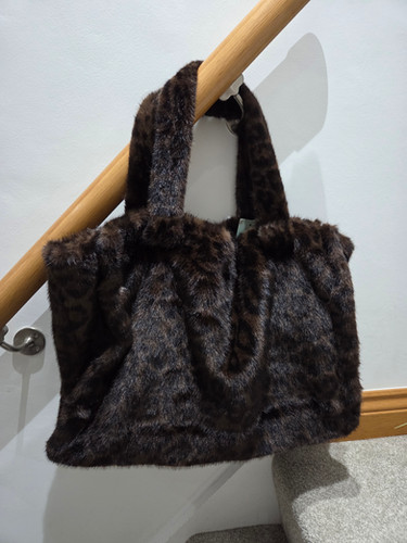 lemonplet FAUX FUR BÉNÉ BUCKET BAG FAUX FUR BÉNÉ BUCKET BAG – Lemonplet JP store