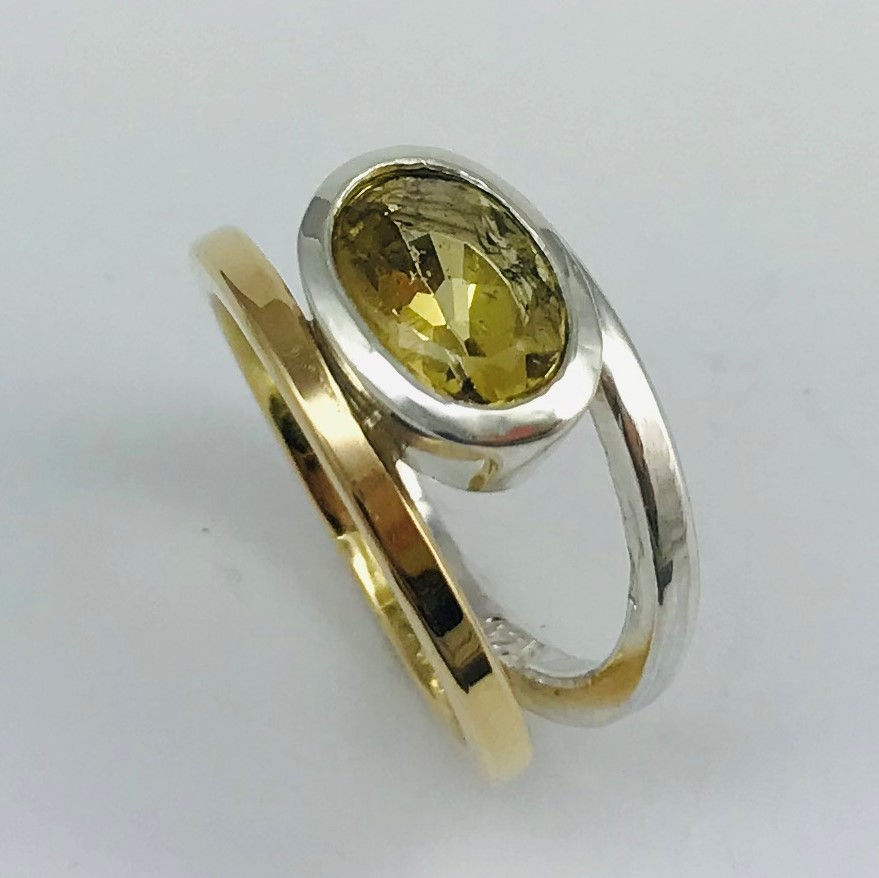 Gelbgold 750 und Silber 925 mit Beryll