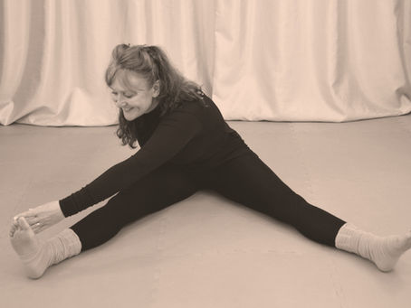 The Best Pilates Stretches for Stiff Joints & Achy Muscles