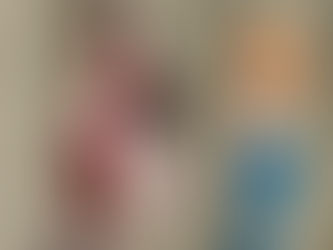 夢の中で彼女達と遊ぼう。壁紙はワンピース柄が落ち着くな。探そう?