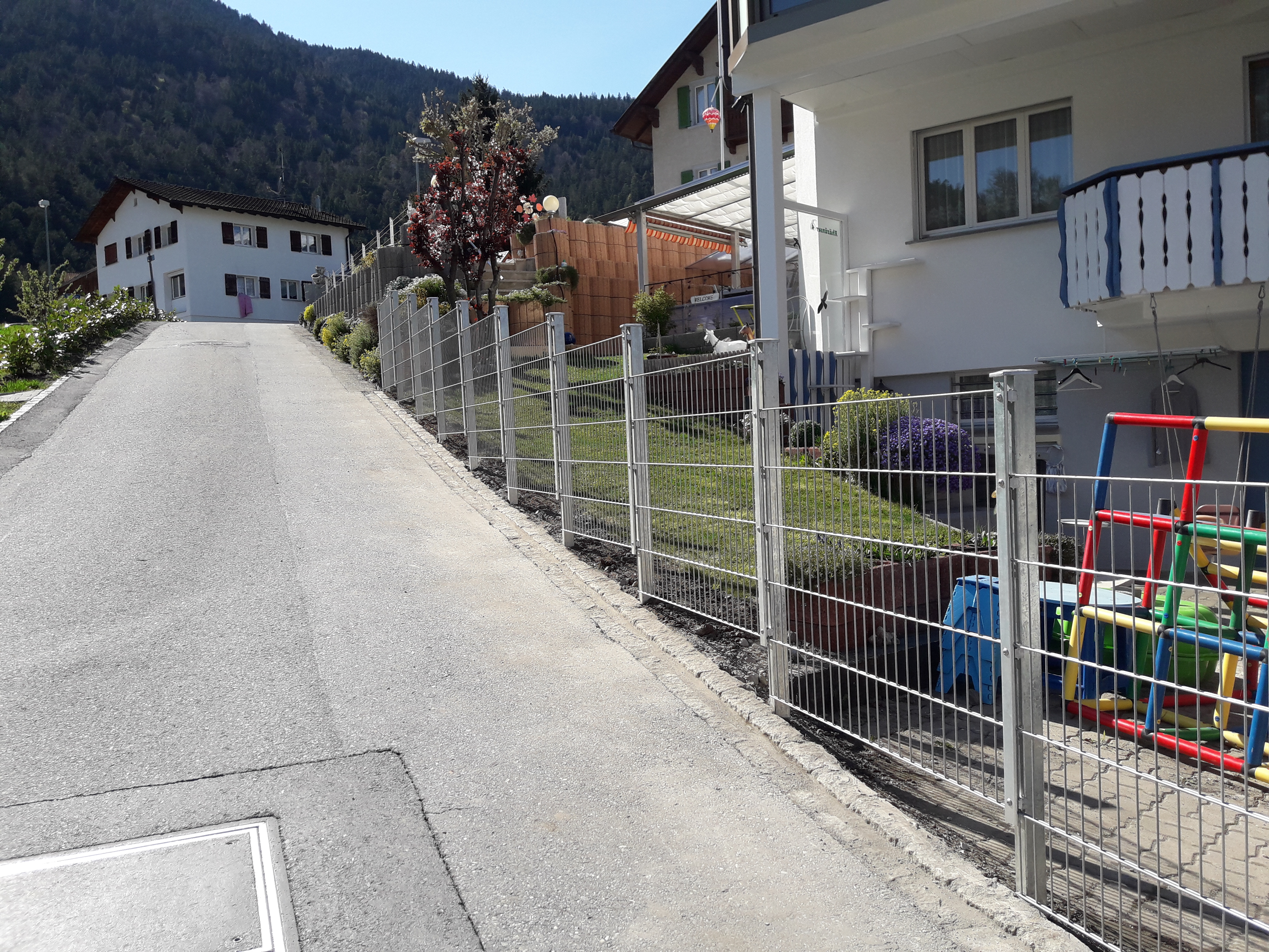 Doppelstabmattenzaun in Rhäzüns(SG)