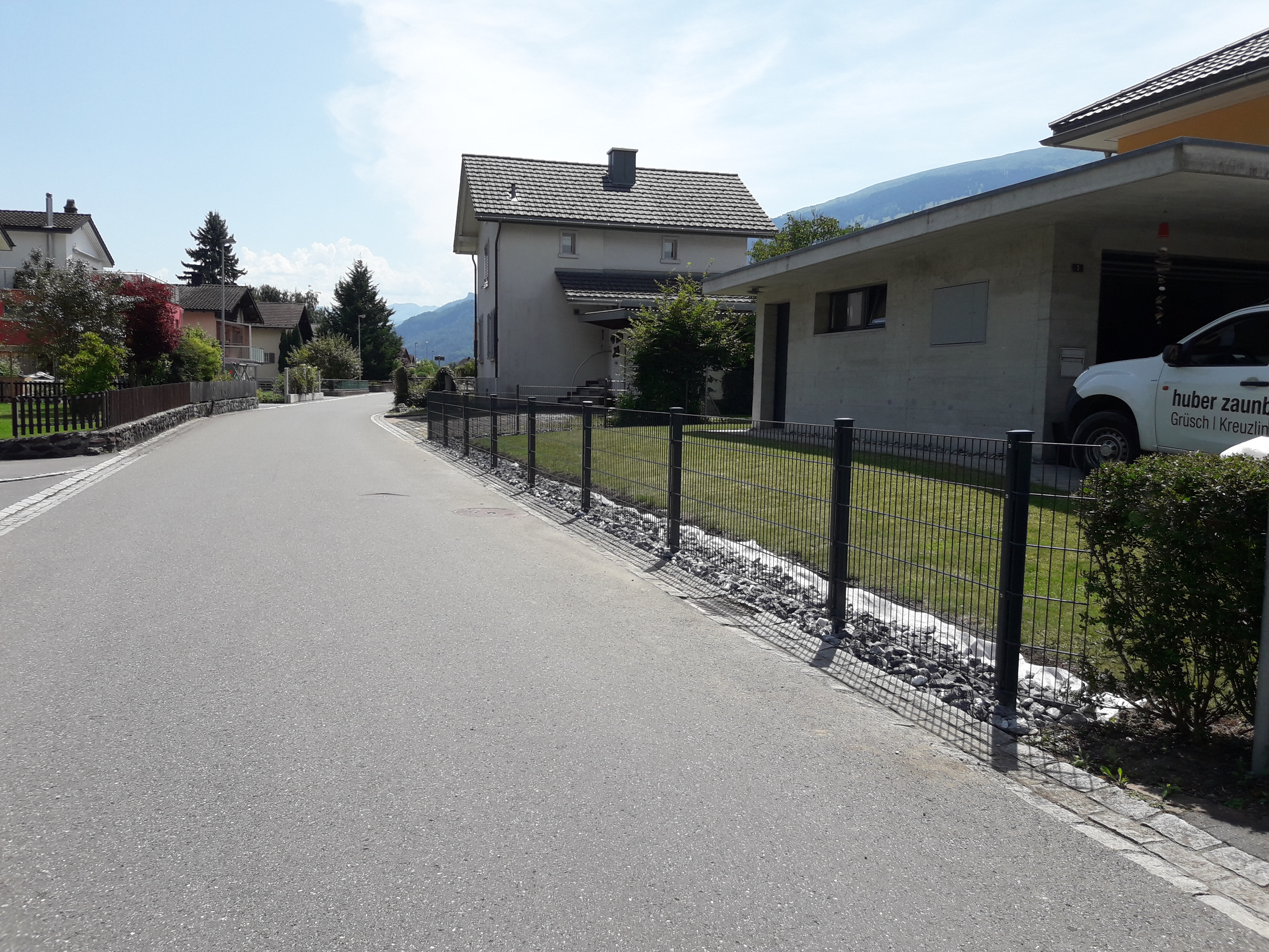 Doppelstabmattenzaun in Mels(SG)Juli