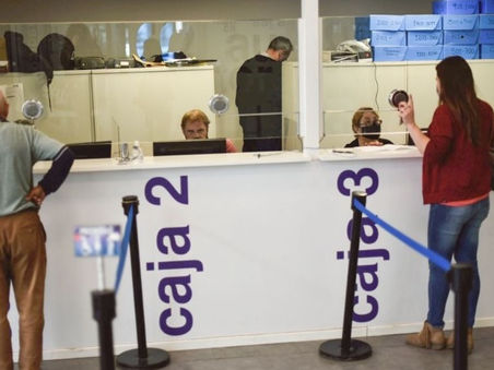 Ya pueden abonarse las patentes de vehículos municipalizados