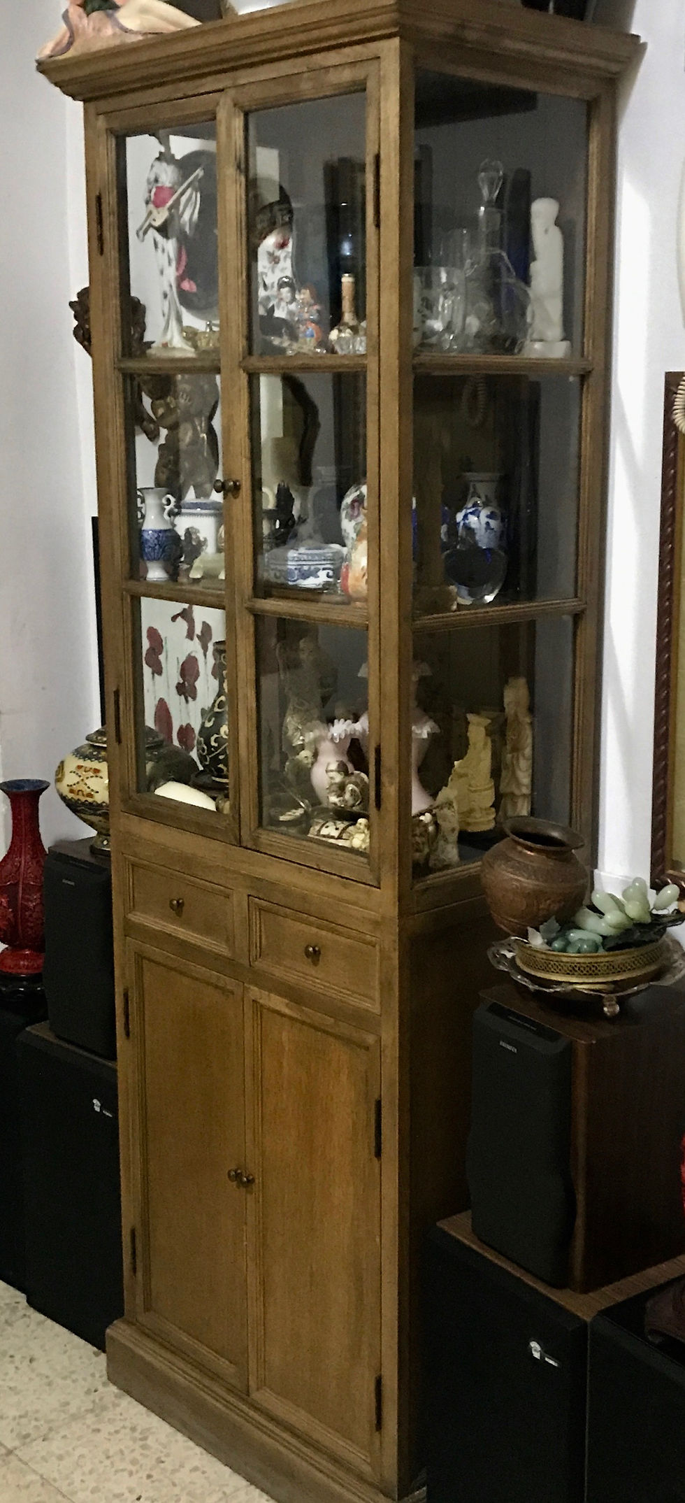 Miniatura: Grazioca vetrina in legno teak naturale
