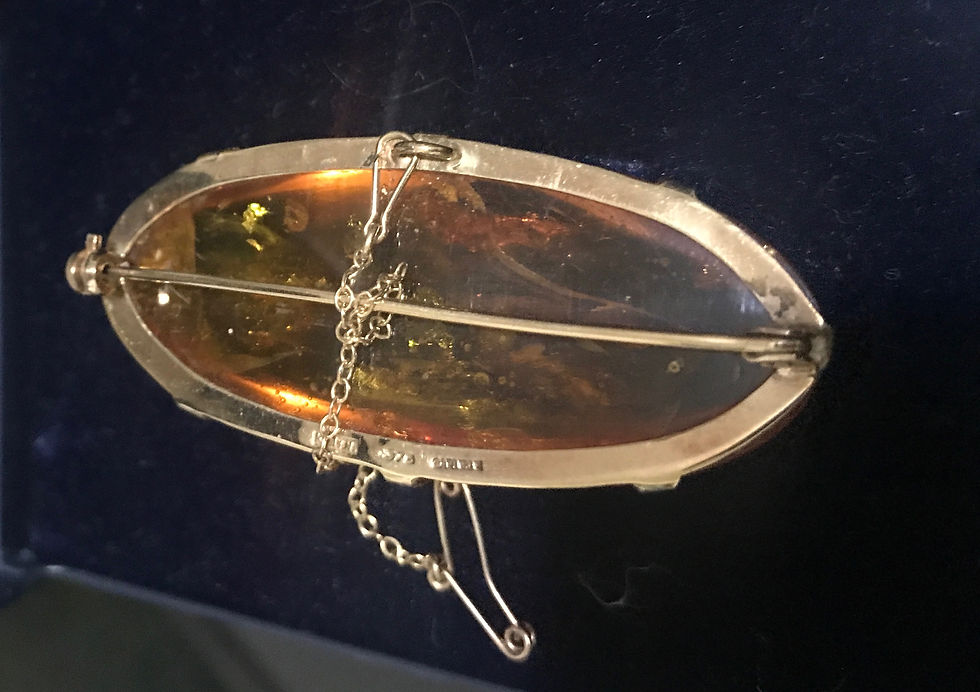 Miniatura: Antica Spilla Cabochon Ambra  in oro 375
