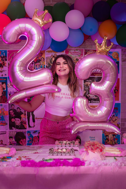 Isa 23 anos