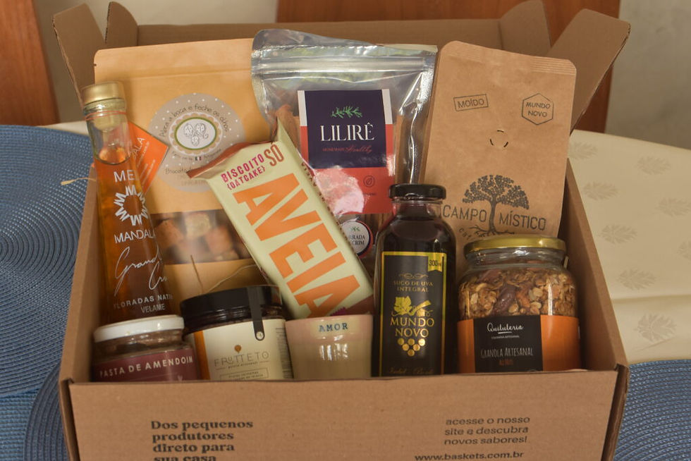 cesta com produtos artesanais, de nome Mamãe Querida