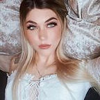 carlyeann.xo_309873411_421479533447930_3081260897708725819_n.jpg