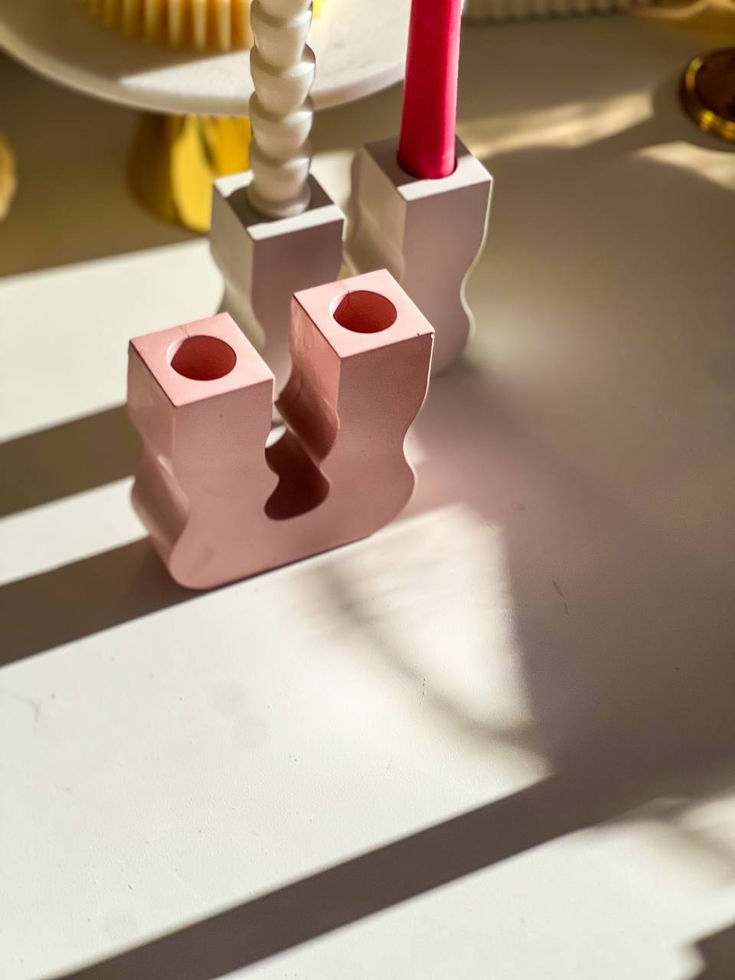 Contemporary Wavy Taper Holder