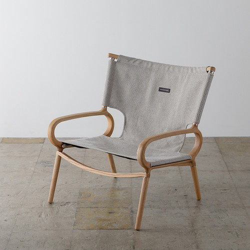 IKIKI グランドチェア オーク ファブリック テクスベージ/テクスグレー