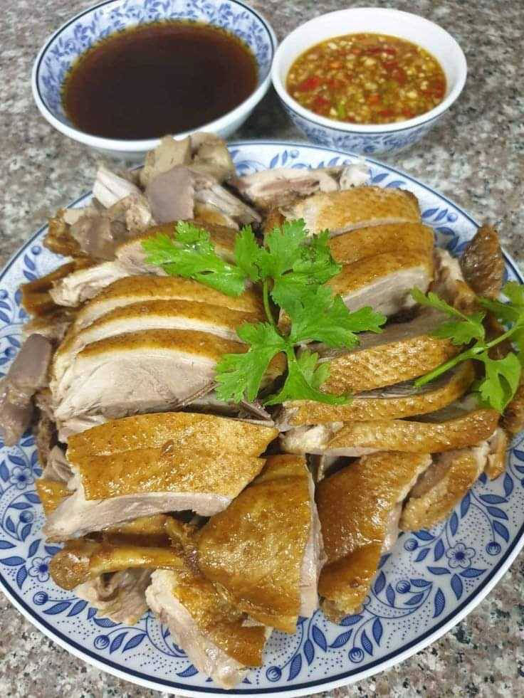 ภาพขนาดย่อ: เป็ดจัมโบ้CP ตัวละ 170 บาท ลัง 6 ตัว