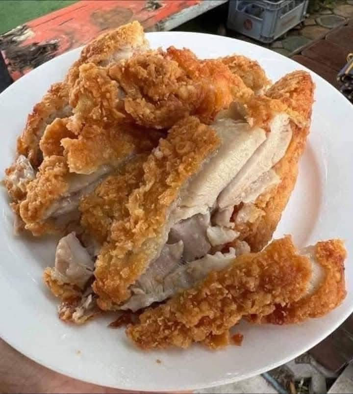 ภาพขนาดย่อ: สเต็กไก่กรอบ 88฿