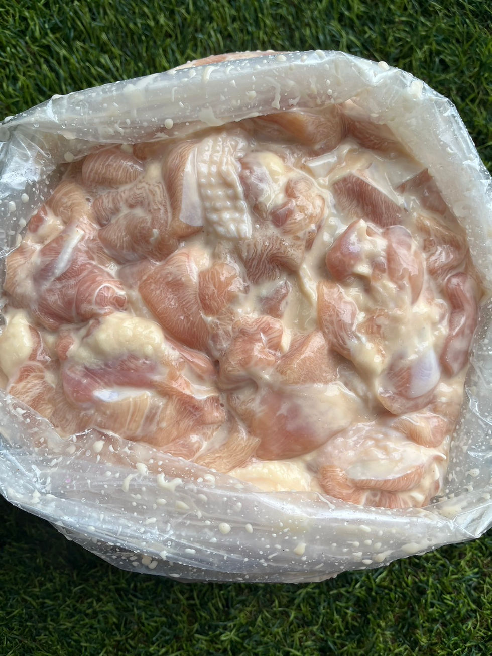 ภาพขนาดย่อ: ไก่หมักหาดใหญ่มัดจุก (เนื้อสะโพก) 65฿