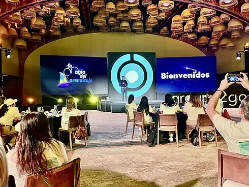 Curso de servicio al cliente con el modelo Disney para transformar equipos y fidelizar clientes