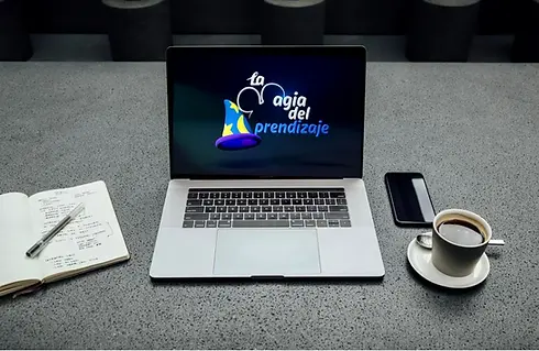 Espacio de trabajo de La Magia del Aprendizaje, donde diseñamos propuestas corporativas personalizadas para empresas.