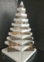 Miniatura: alberi di natale moderni su fondo nero