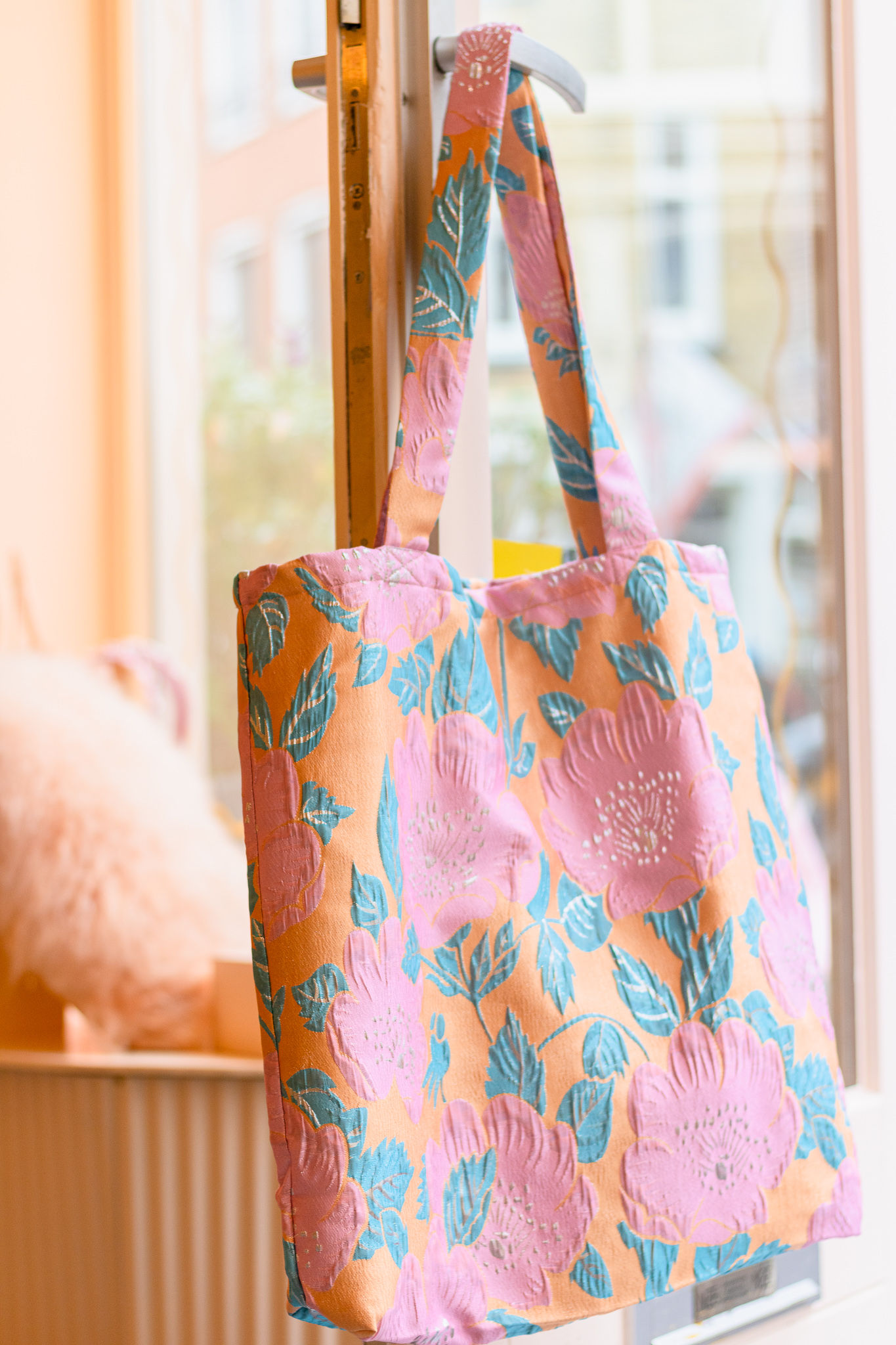 Coral Floral Jacquard Shopper