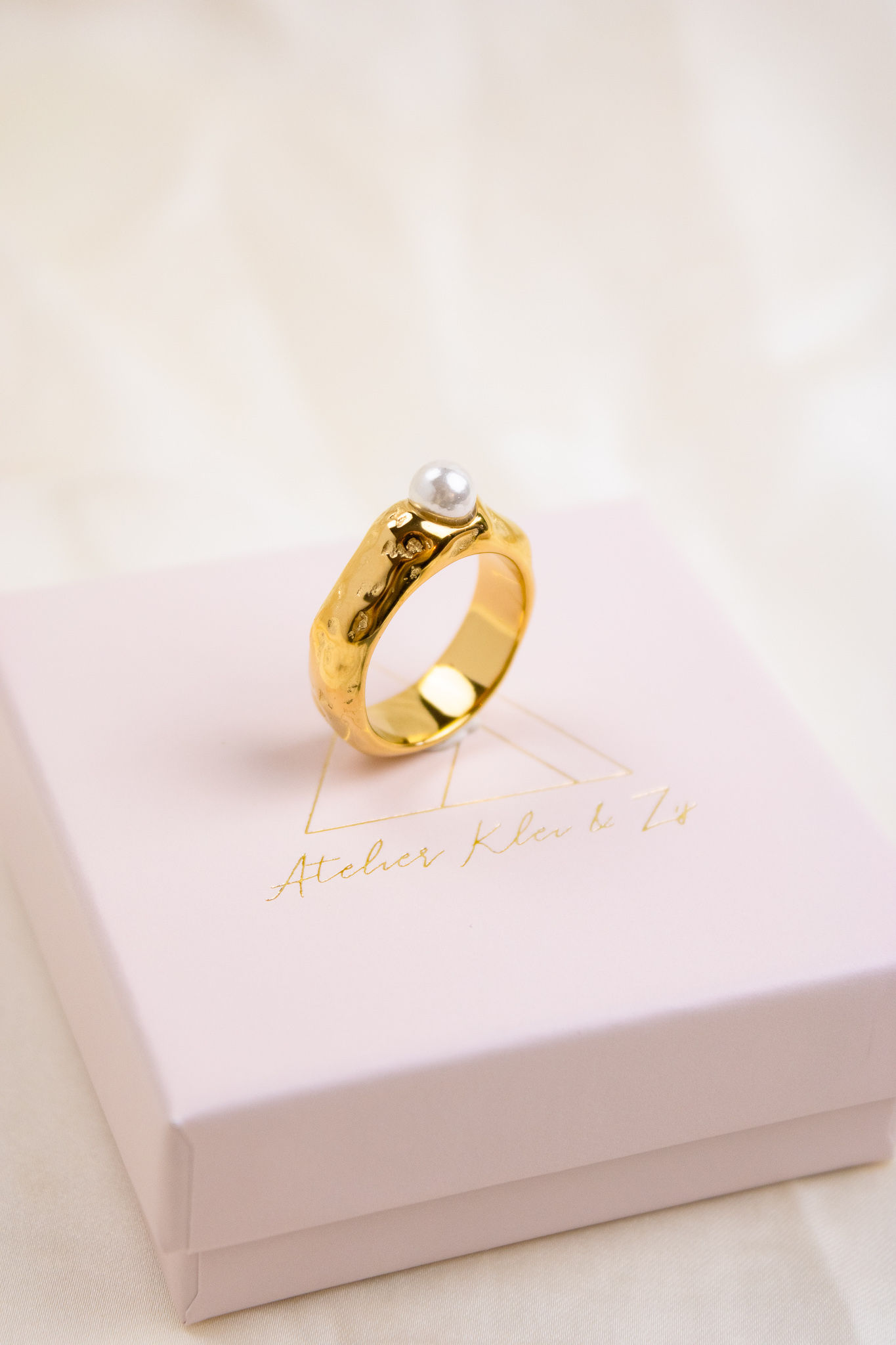 Hammered Stainless Steel Pearl Ring