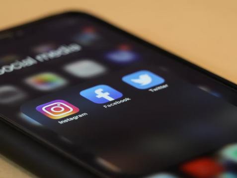 Escritores e autenticidade nas redes sociais