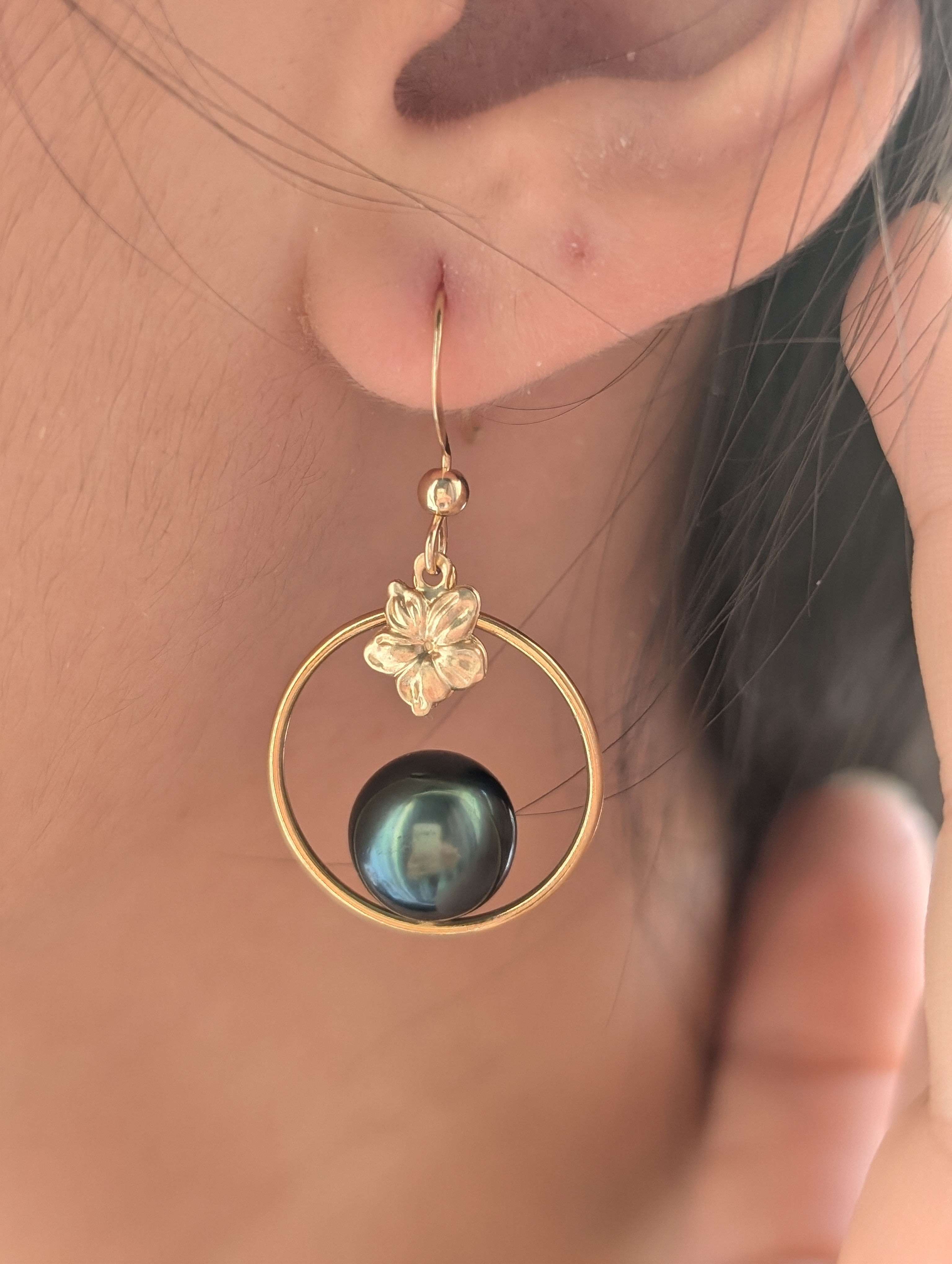 Boucles d’Oreilles Tiareora – Perle de Tahiti & Fleur en Gold Filled
