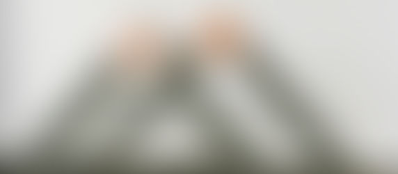 UM TAI-JUNG , le Sculpteur de Fer. Première Exposition par l'Académie des Arts de la Corée à Paris