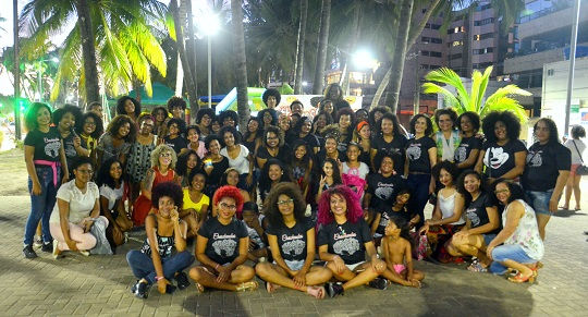 Foto no final do evento, com todas(os) juntas(os).