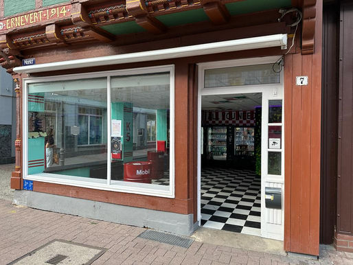 "Späti" geht gegenüber des Rathauses an den Start