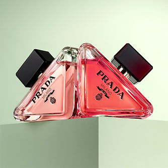 Prada-Paradoxe-Intense-and-Paradoxe-Eau-de-Parfum-Ad-3.jpg