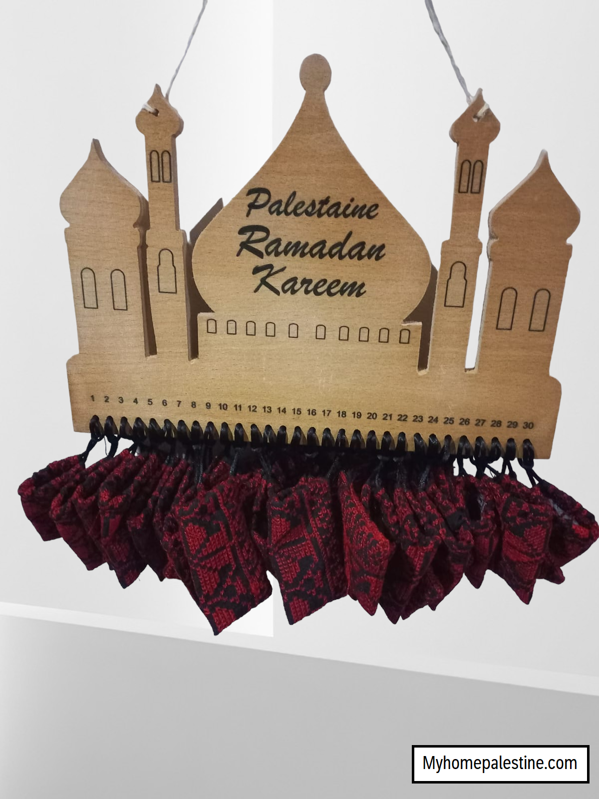 Ramadan Kalender mit Tatreez Beutel