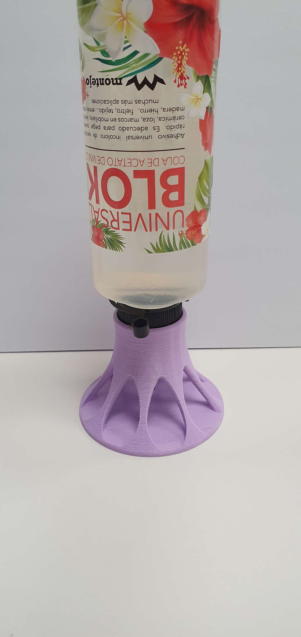 Miniatura: Posa pegamento