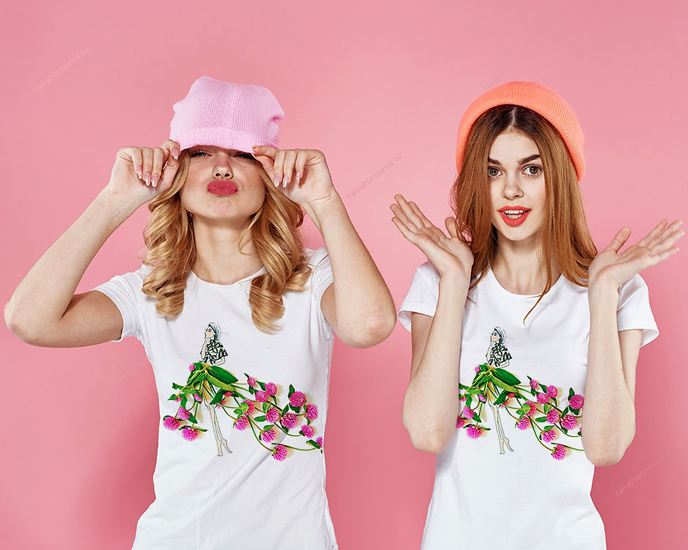 Футболка женская с принтом Девушка клевер